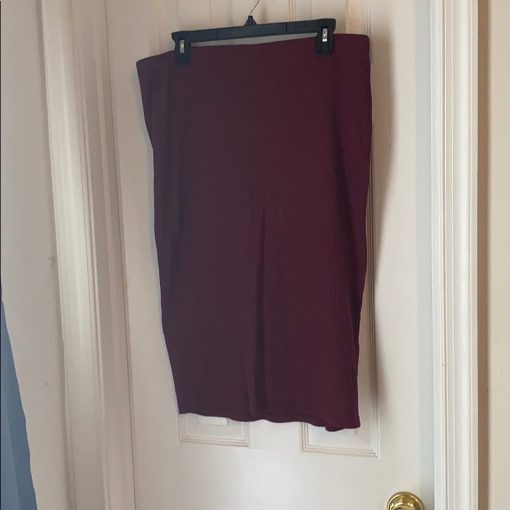 Midi skirt.